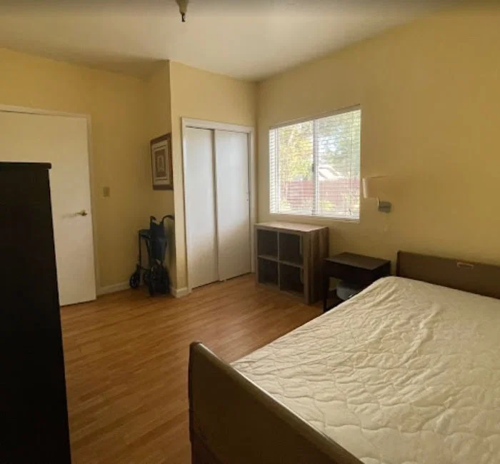 LAKEWOOD VILLA