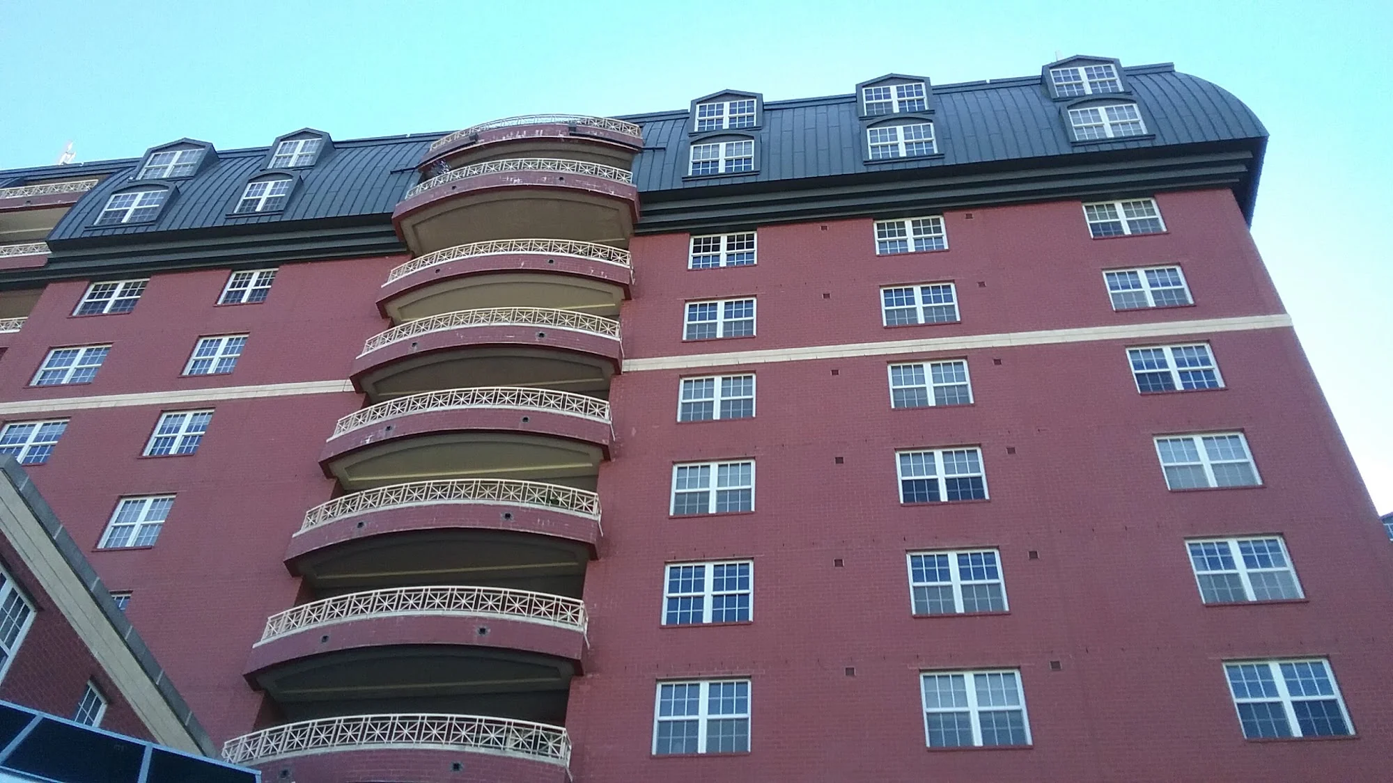 Lambeth House Retirement Community - Independent & Assisted Living