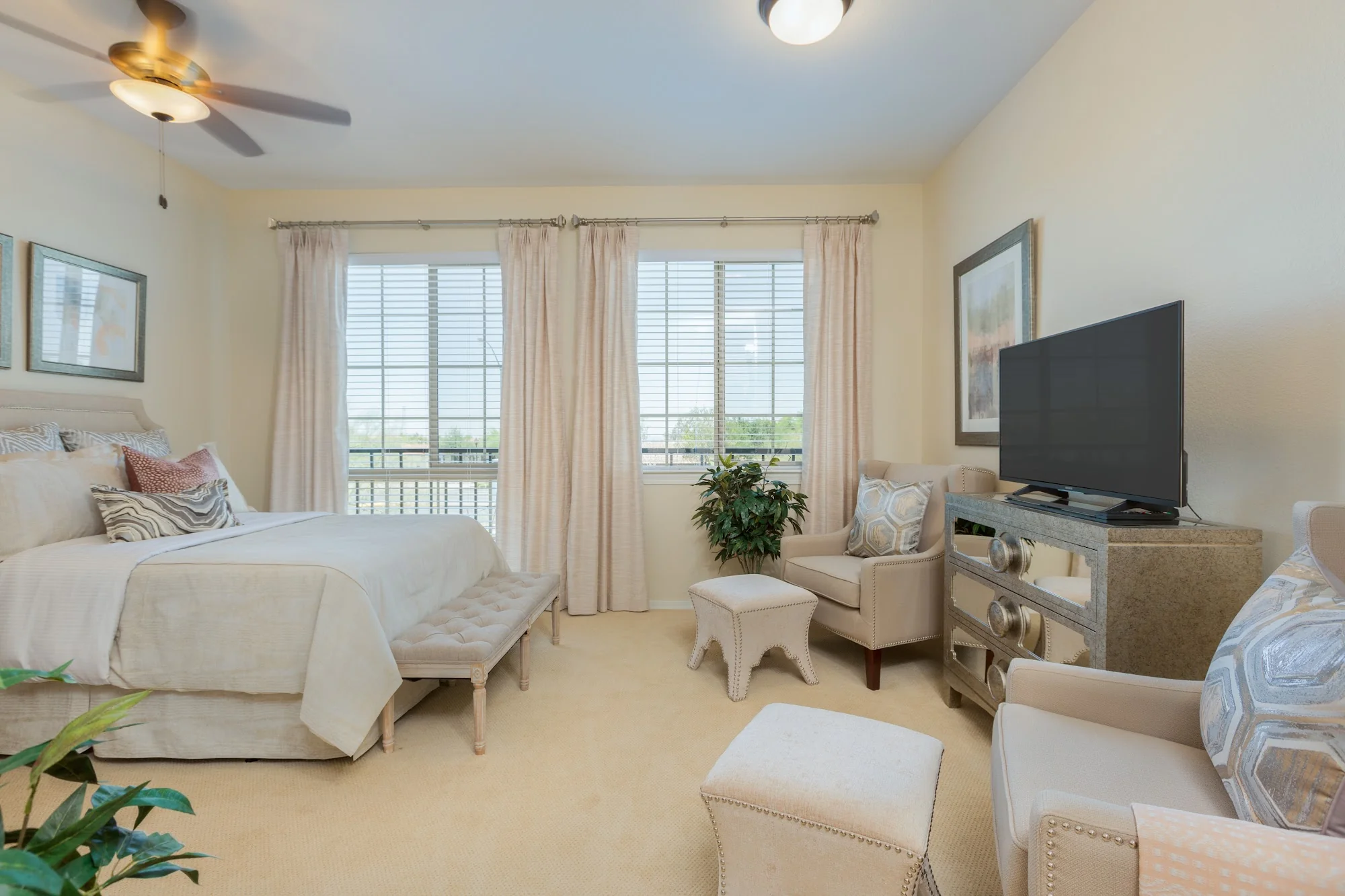 Las Palomas Senior Living