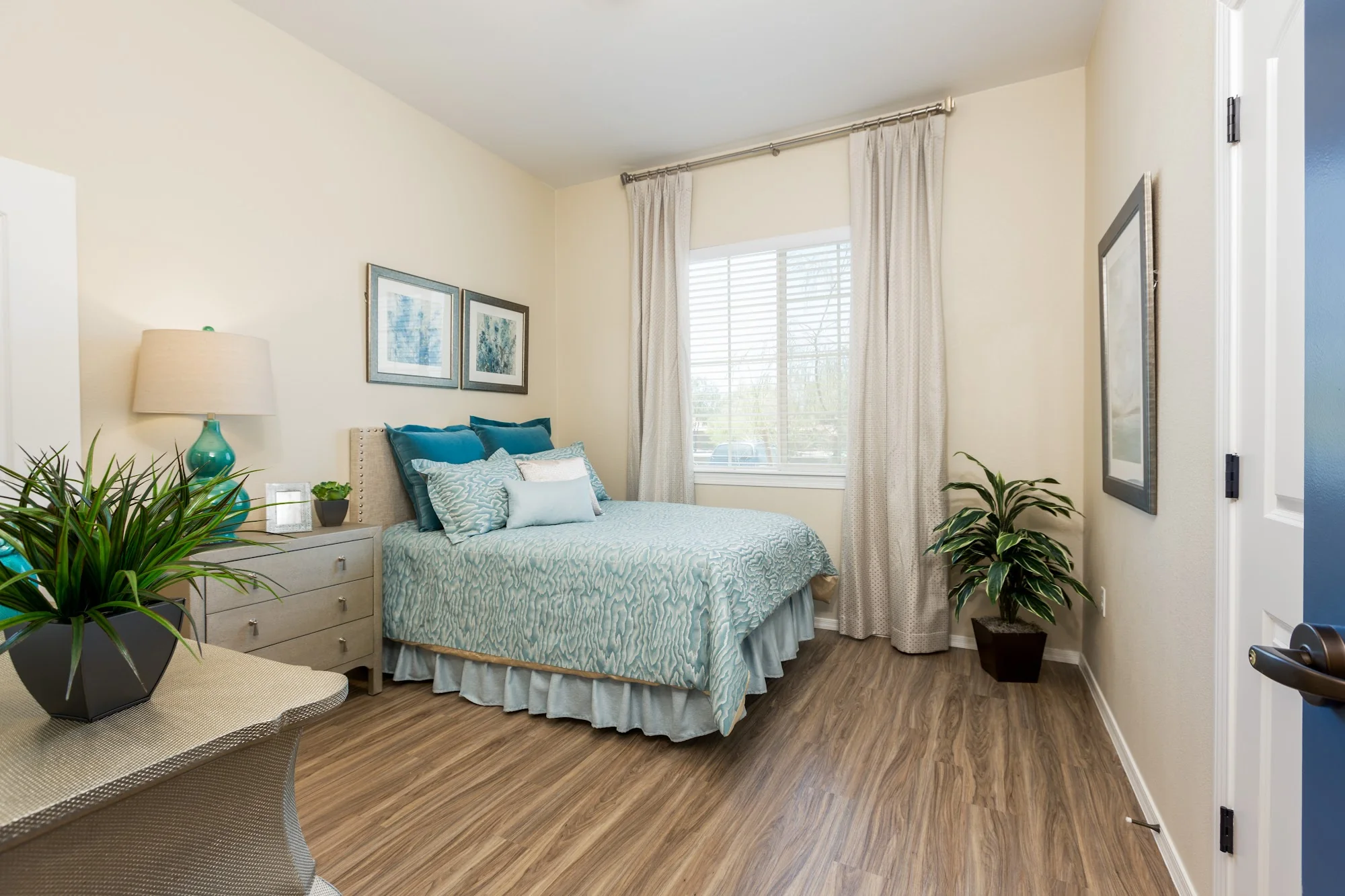 Las Palomas Senior Living