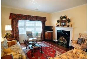 LAUREL CREST