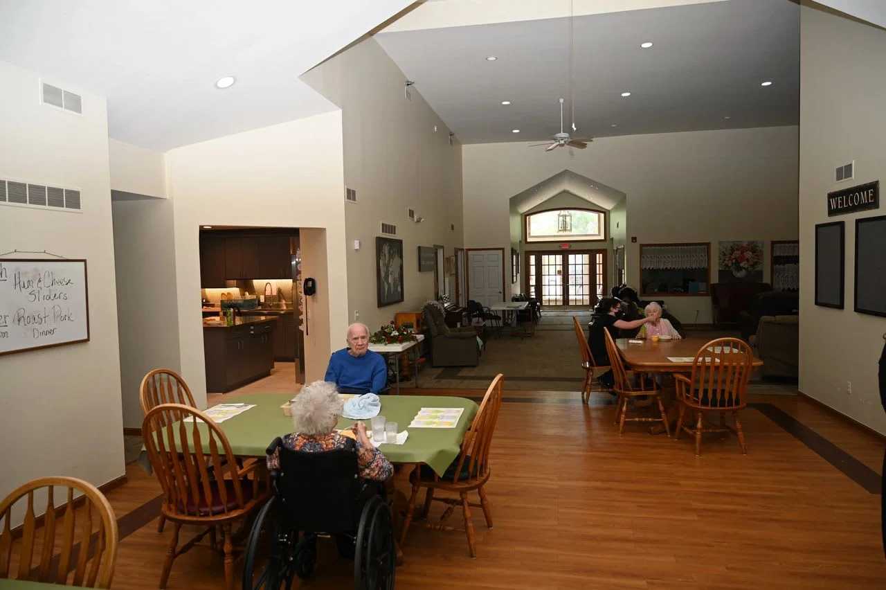 Leisure Manor Residence for Seniors