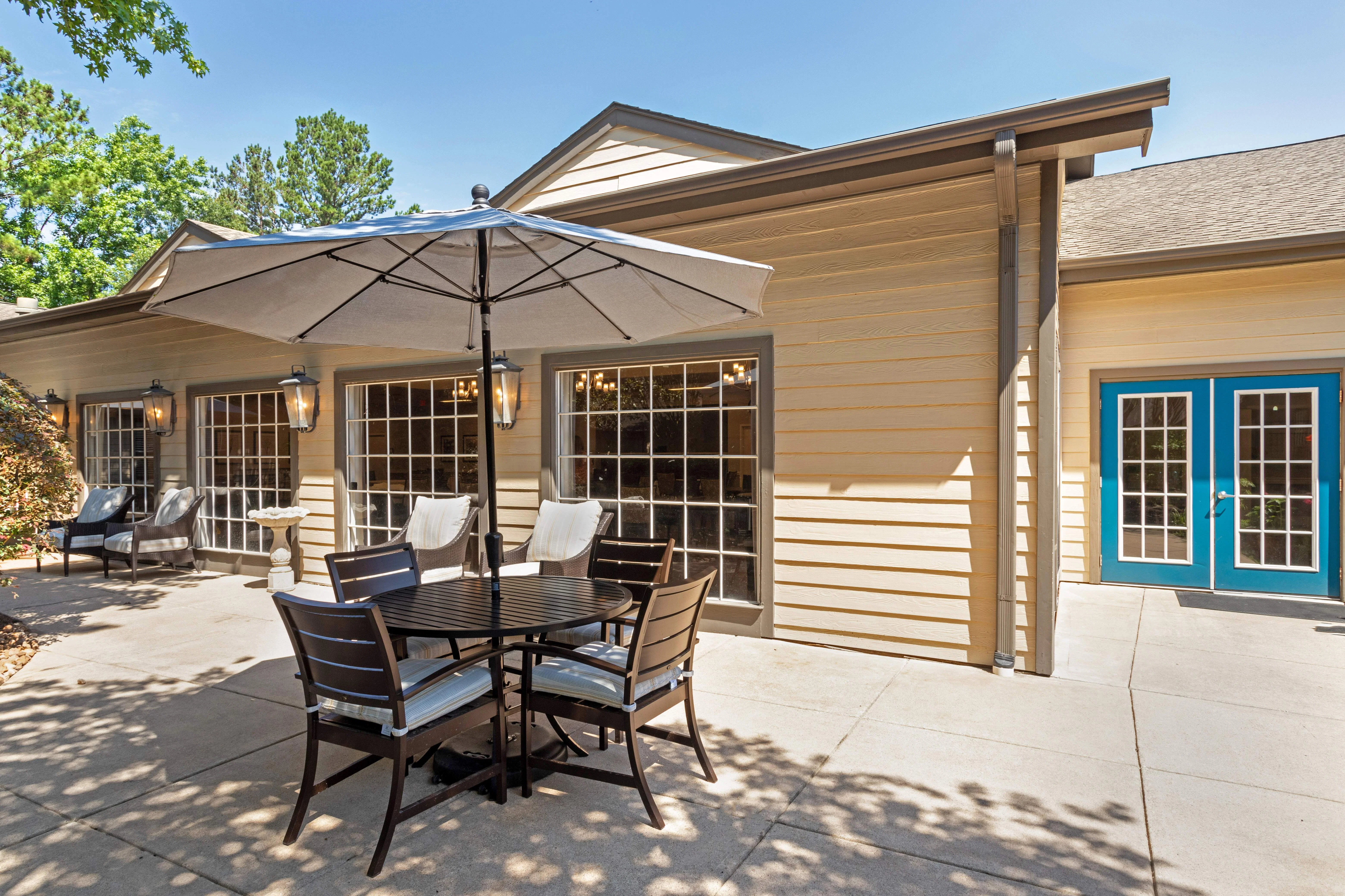 LEWIS PARK ESTATES SENIOR LIVING