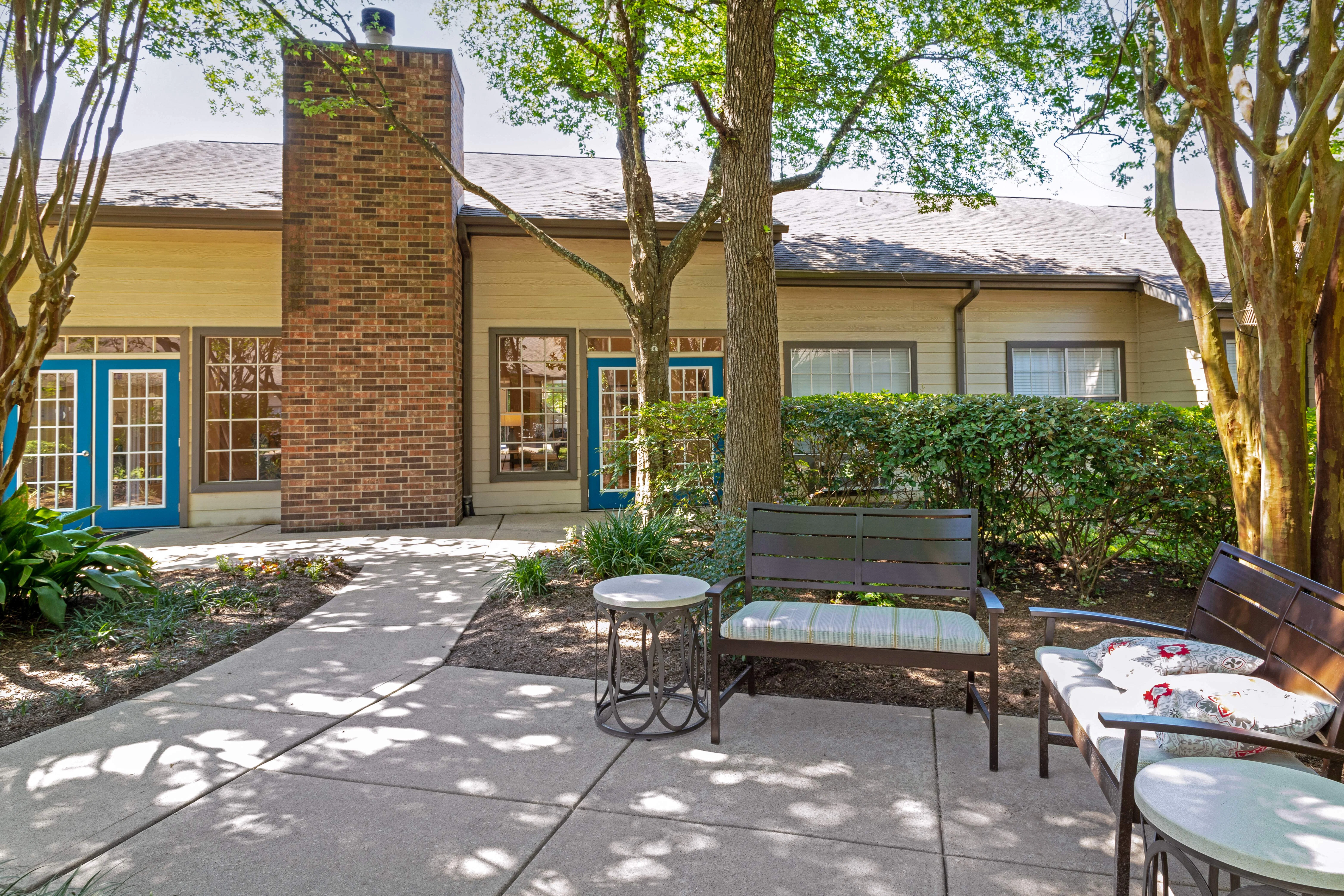 LEWIS PARK ESTATES SENIOR LIVING