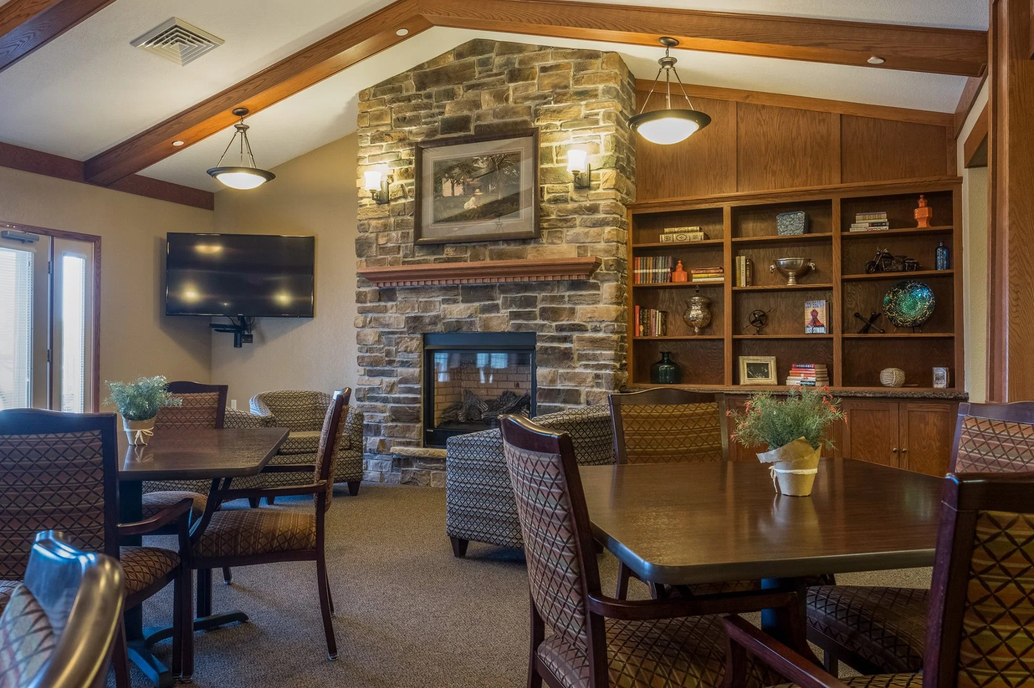 LINCOLN VILLAGE SENIOR LIVING