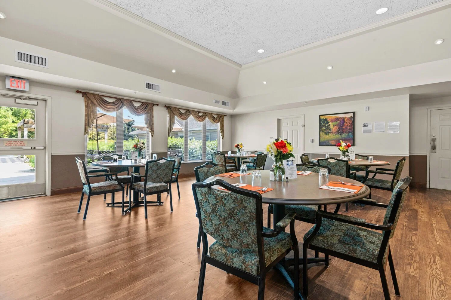 LINDEN SQUARE SENIOR CARE