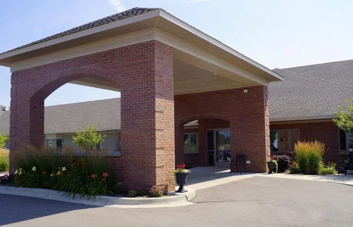 LINDEN SQUARE SENIOR CARE