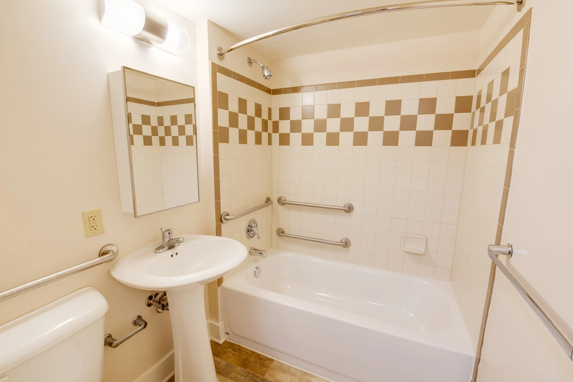 Linden Park Apartments in Bolton Hill (Seniors 62+)