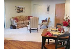 LONDONDERRY VILLAGE