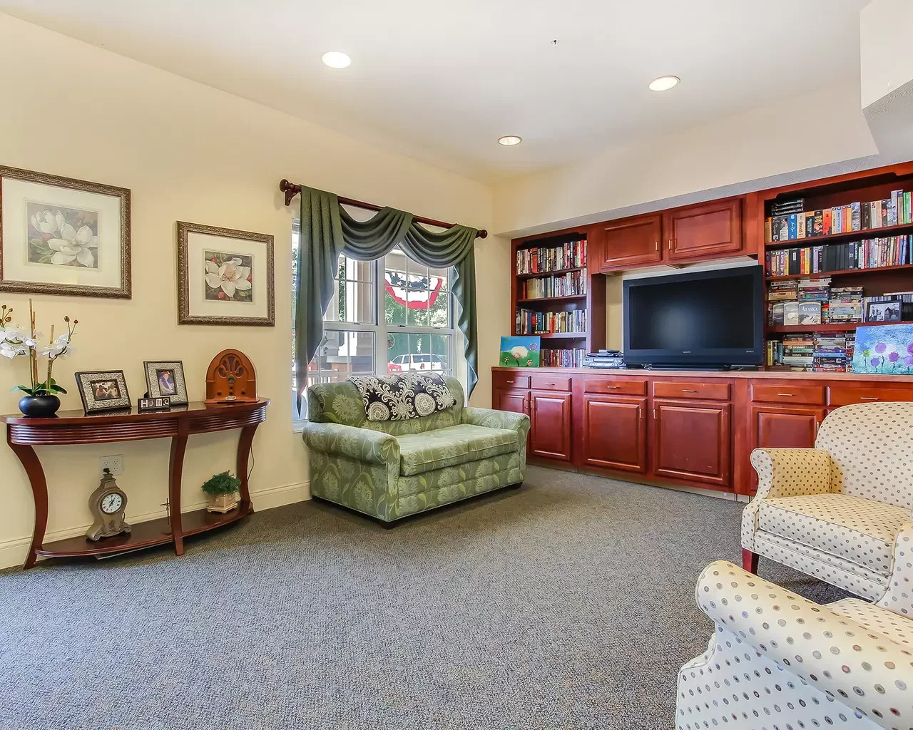 LUDINGTON WOODS ASSISTED LIVING & MEMORY CARE