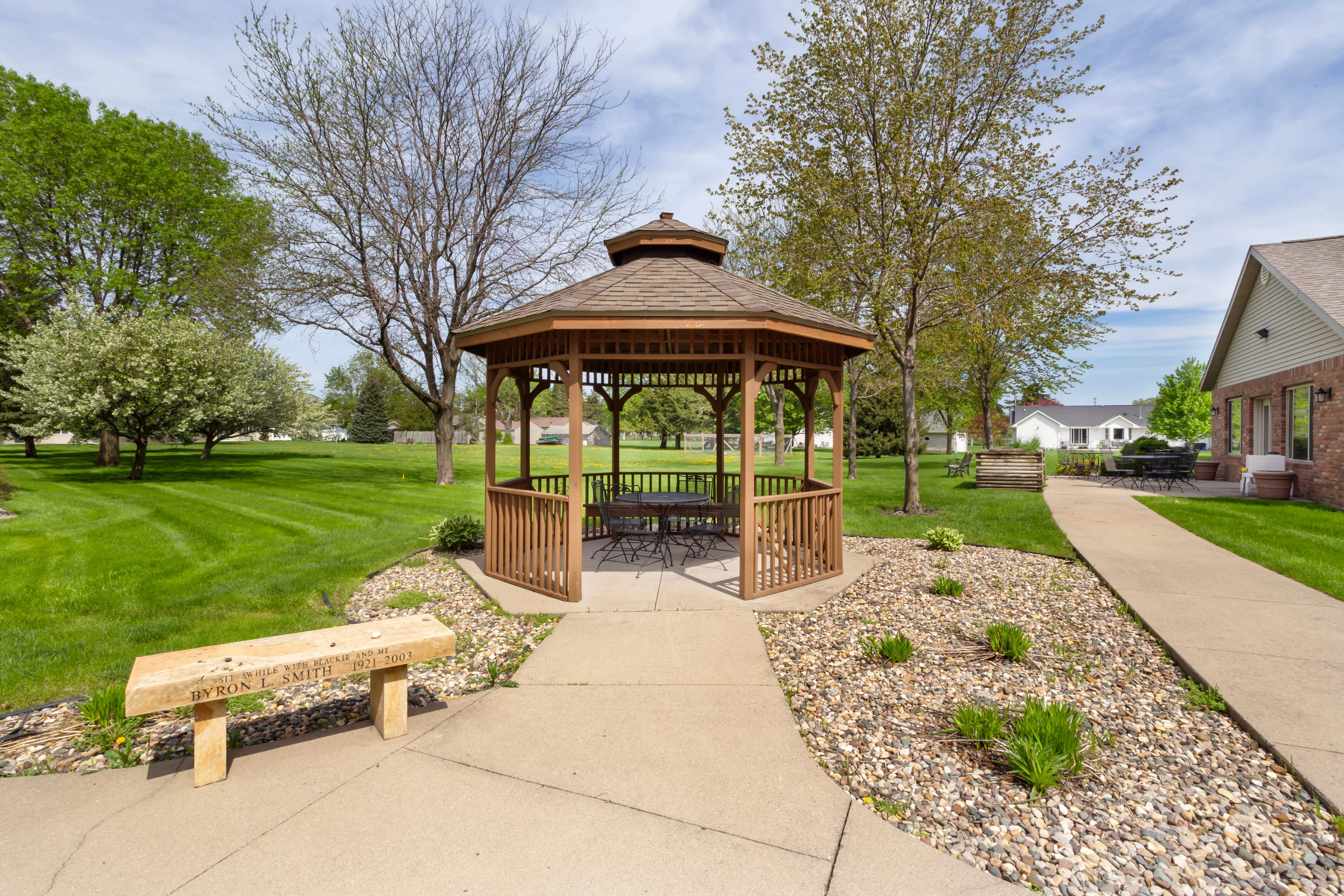 MANKATO LODGE SENIOR LIVING