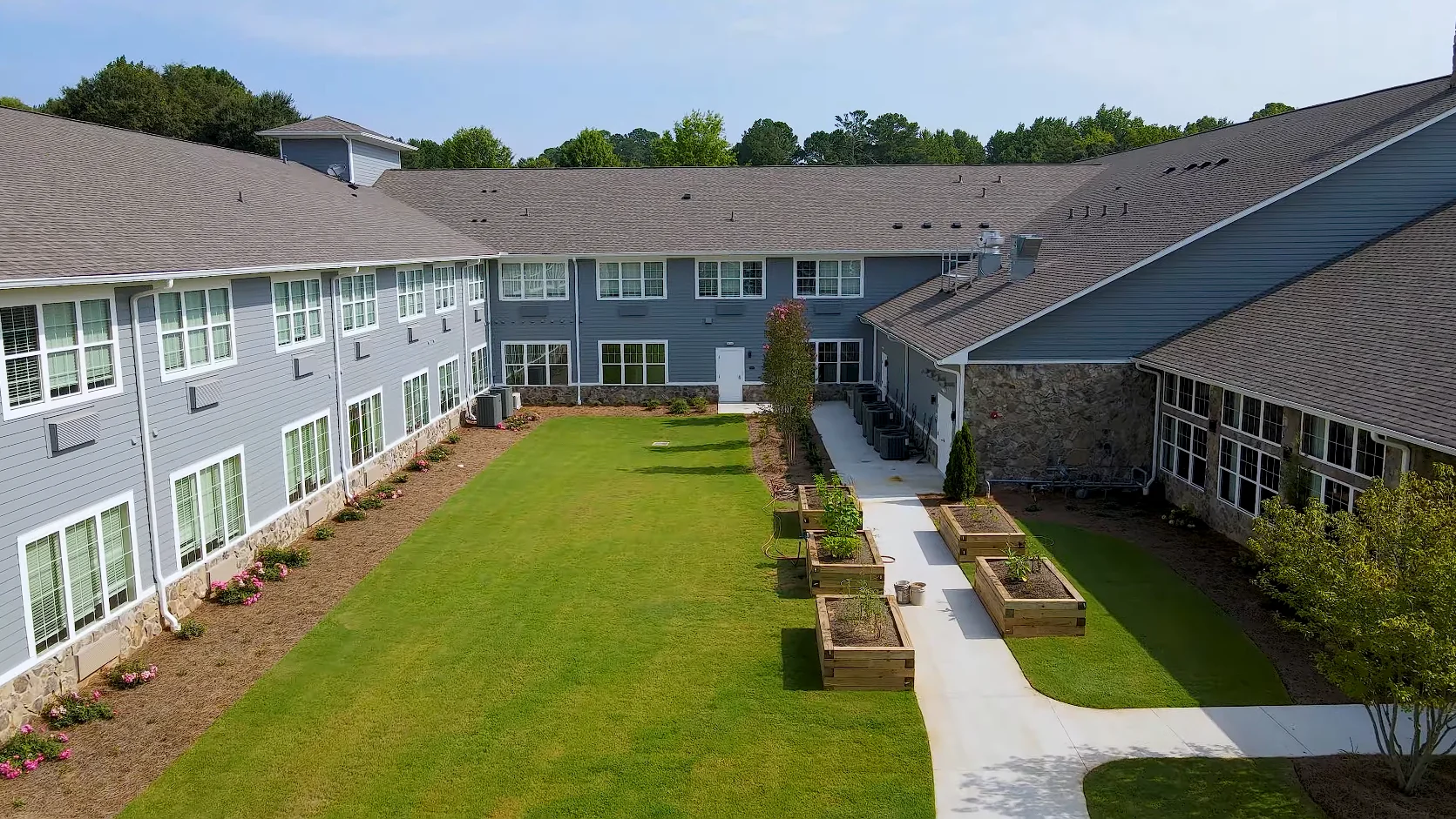 Manor Lake Assisted Living, Memory Care & Independent Living - Hickory Flat