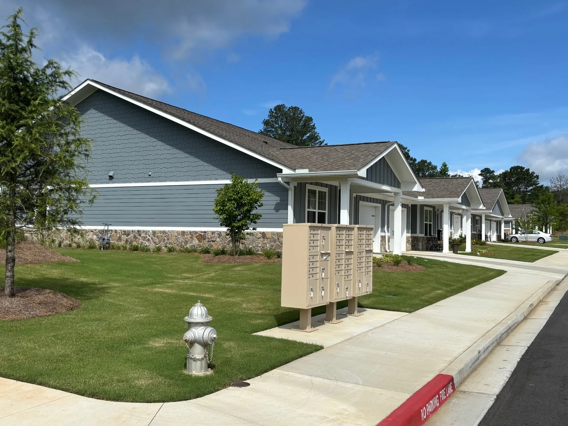 Manor Lake Assisted Living, Memory Care & Independent Living - Hickory Flat