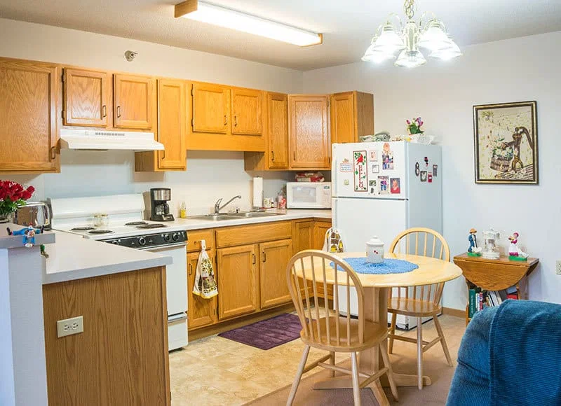 MEADOW LAKES SENIOR LIVING