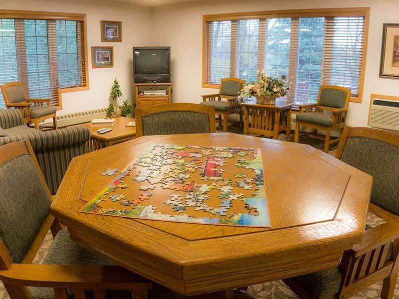 MEADOW LAKES SENIOR LIVING