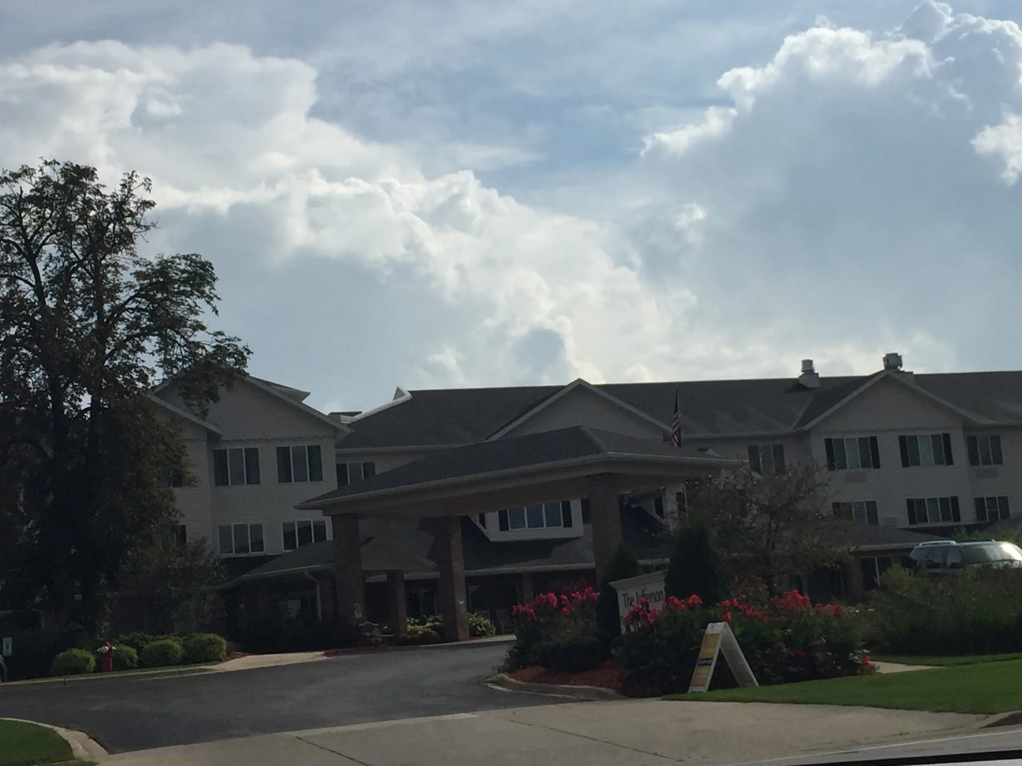 Middleton Crossing - Sky Active Living