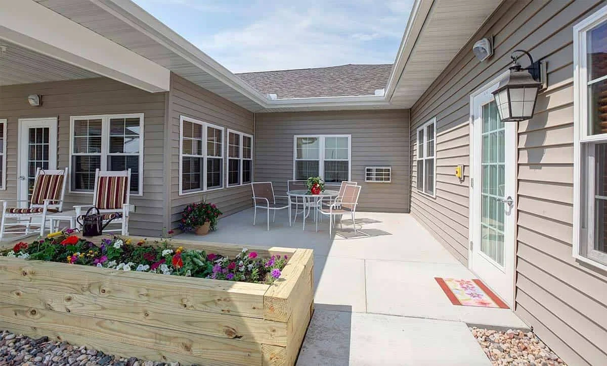 MILESTONE SENIOR LIVING - HILLSBORO