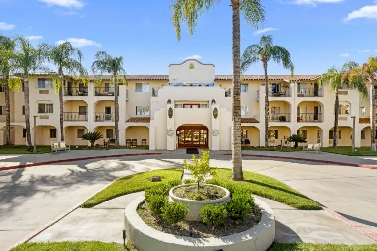 MISSION COMMONS