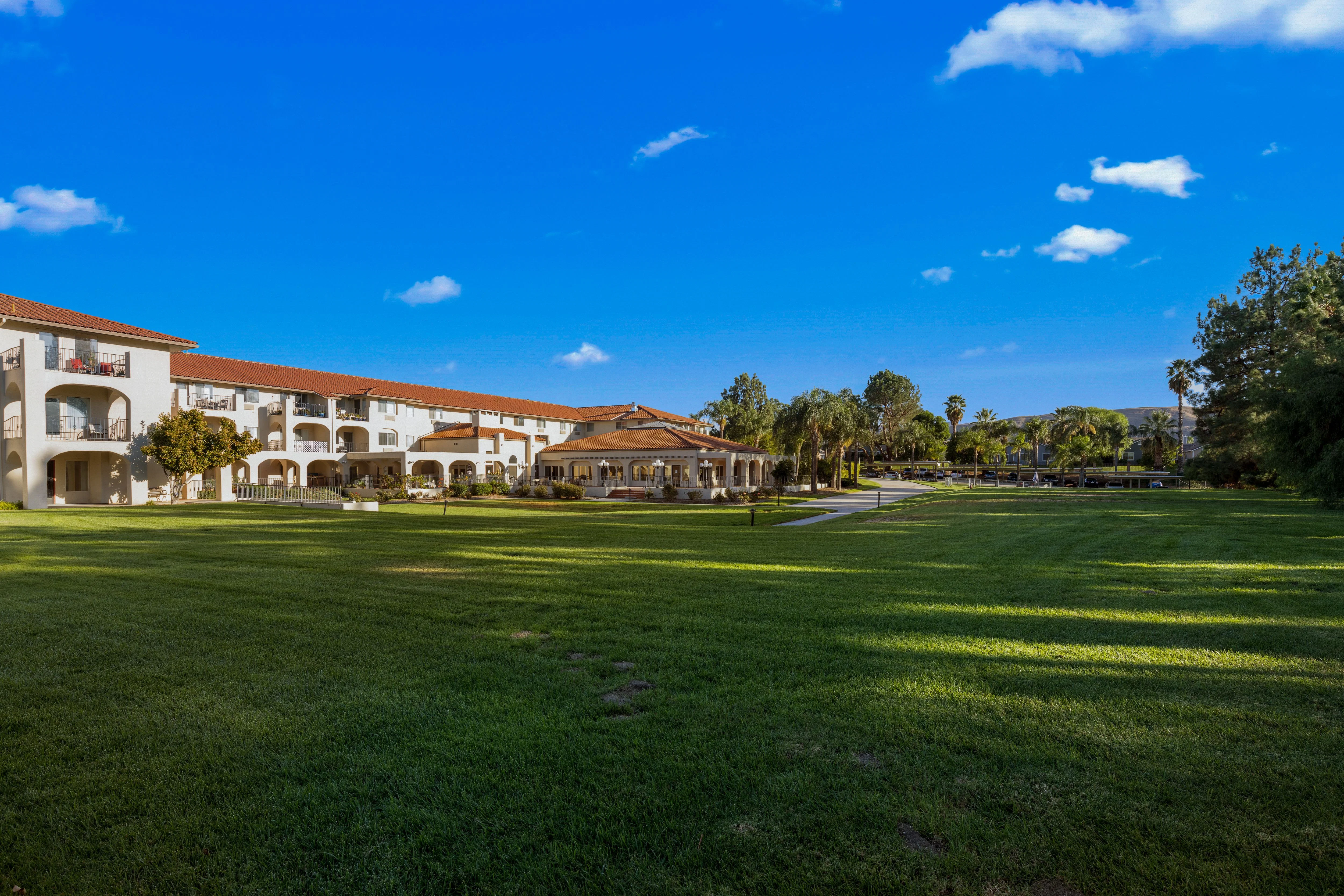 MISSION COMMONS