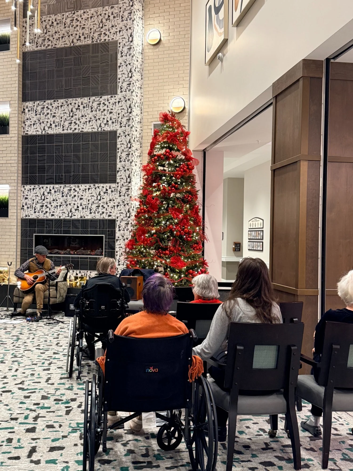 MorningStar Assisted Living & Memory Care at Laurelhurst