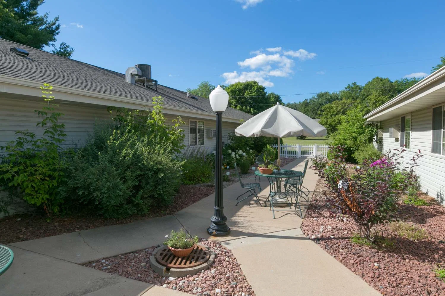 MOUNTAIN TERRACE SENIOR LIVING