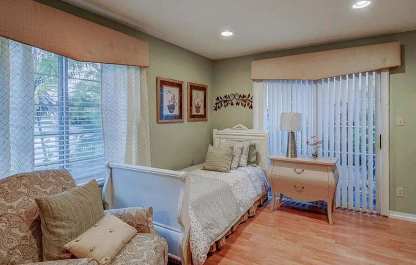 NEW HOME SENIOR CARE