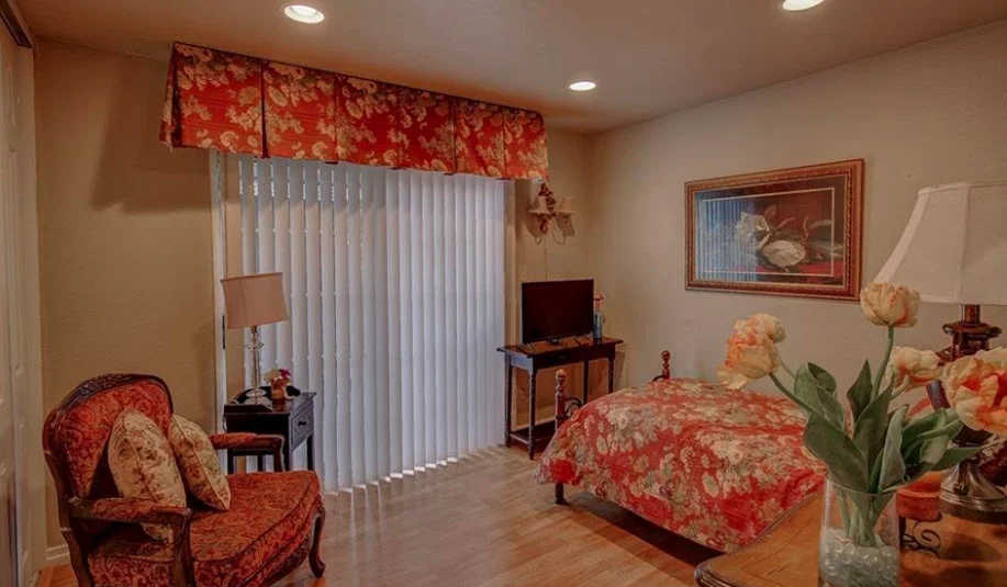NEW HOME SENIOR CARE