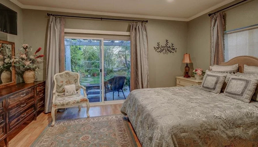 NEW HOME SENIOR CARE