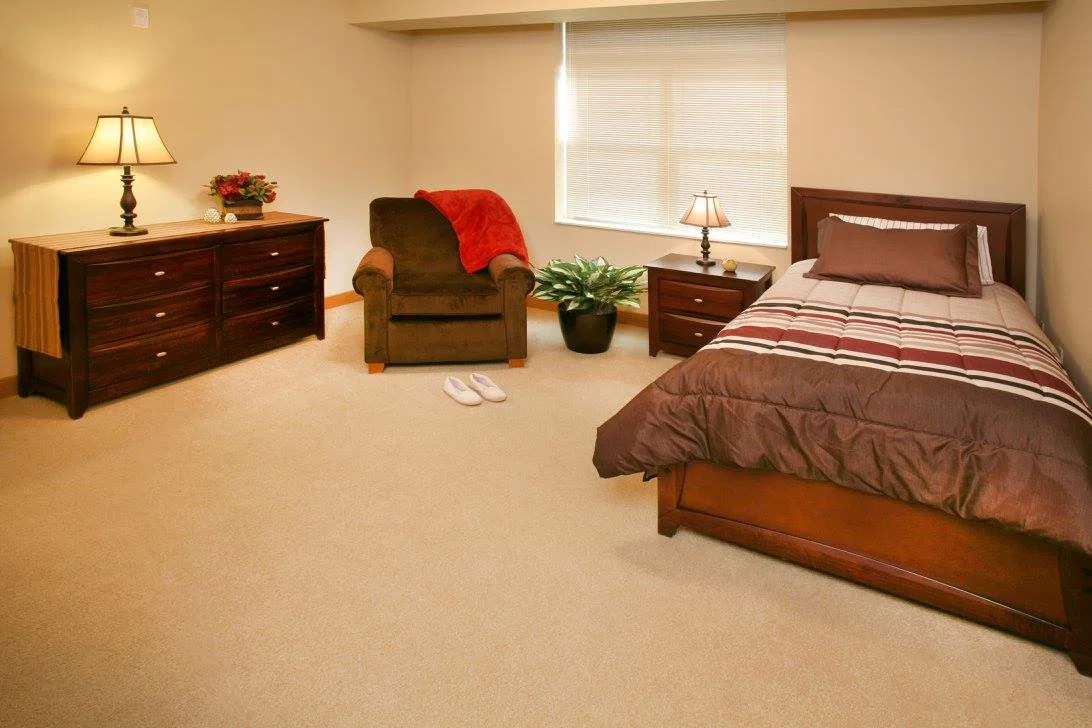Oak Park Place Wauwatosa - Assisted Living photo