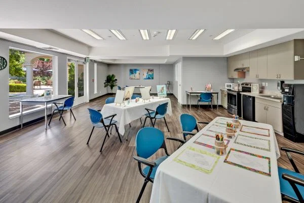 Oakmont of the Lakes - Assisted Living photo