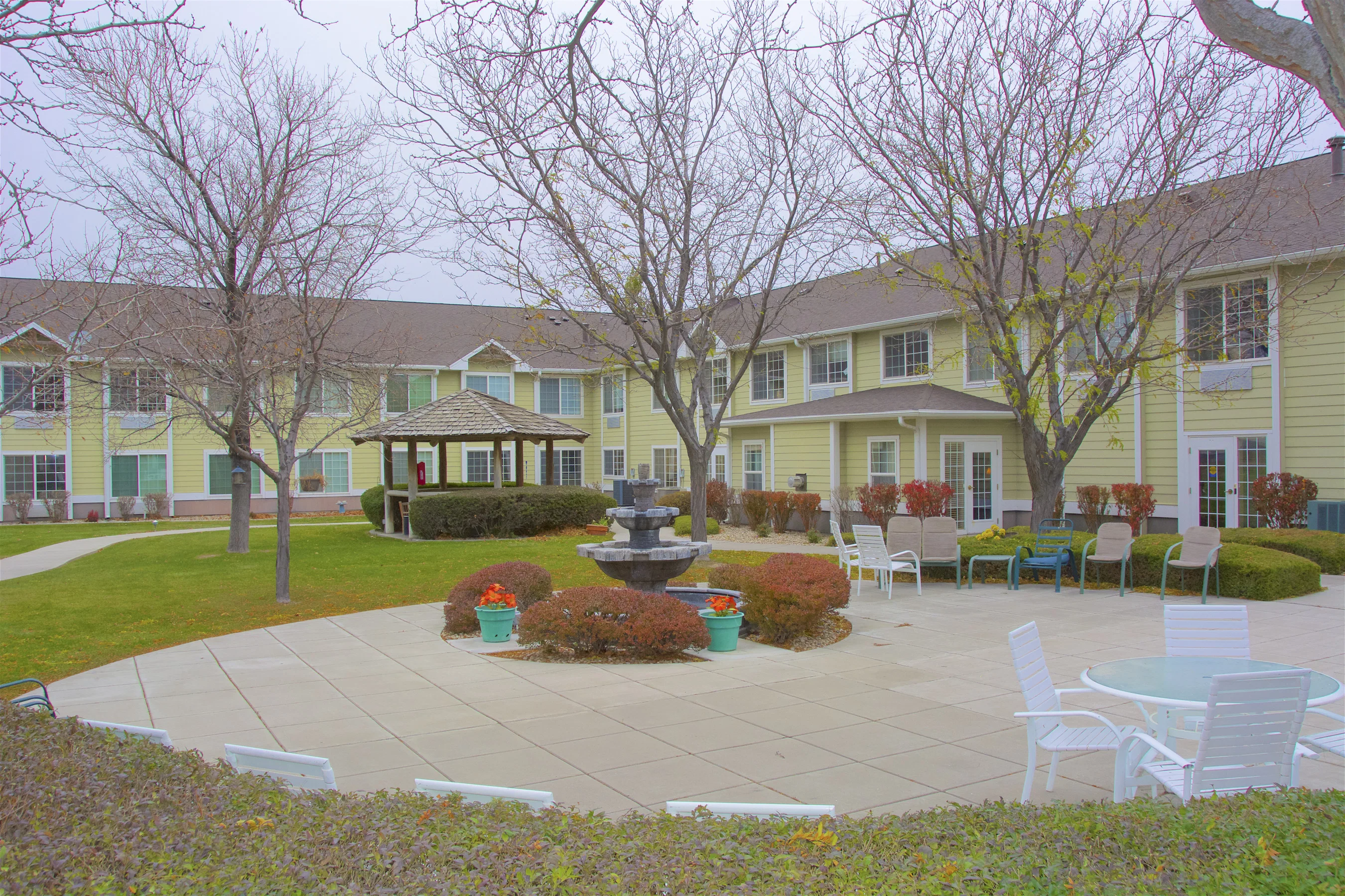 PINE OAKS SENIOR LIVING