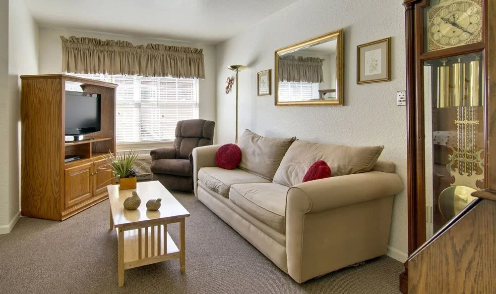 RAVENWOOD SENIOR LIVING