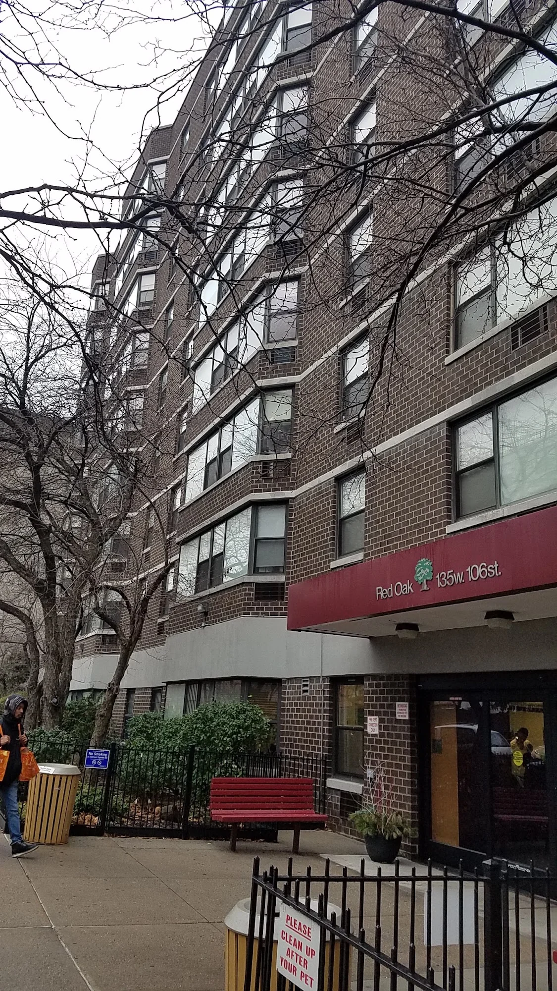 Red Oak Apartments