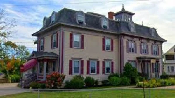 ROSEWOOD MANOR