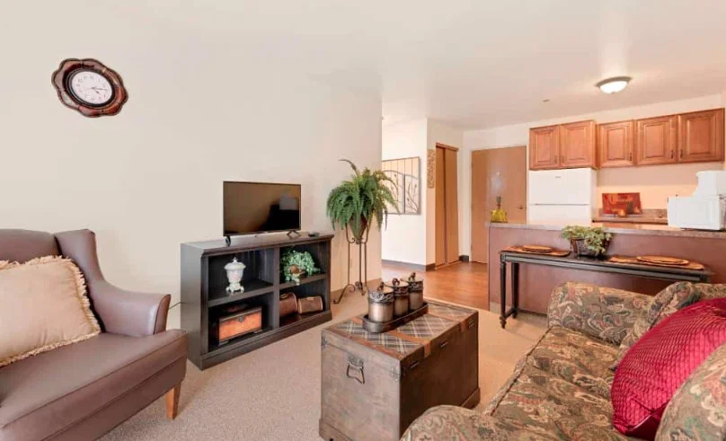 ROYAL COLUMBIAN SENIOR LIVING