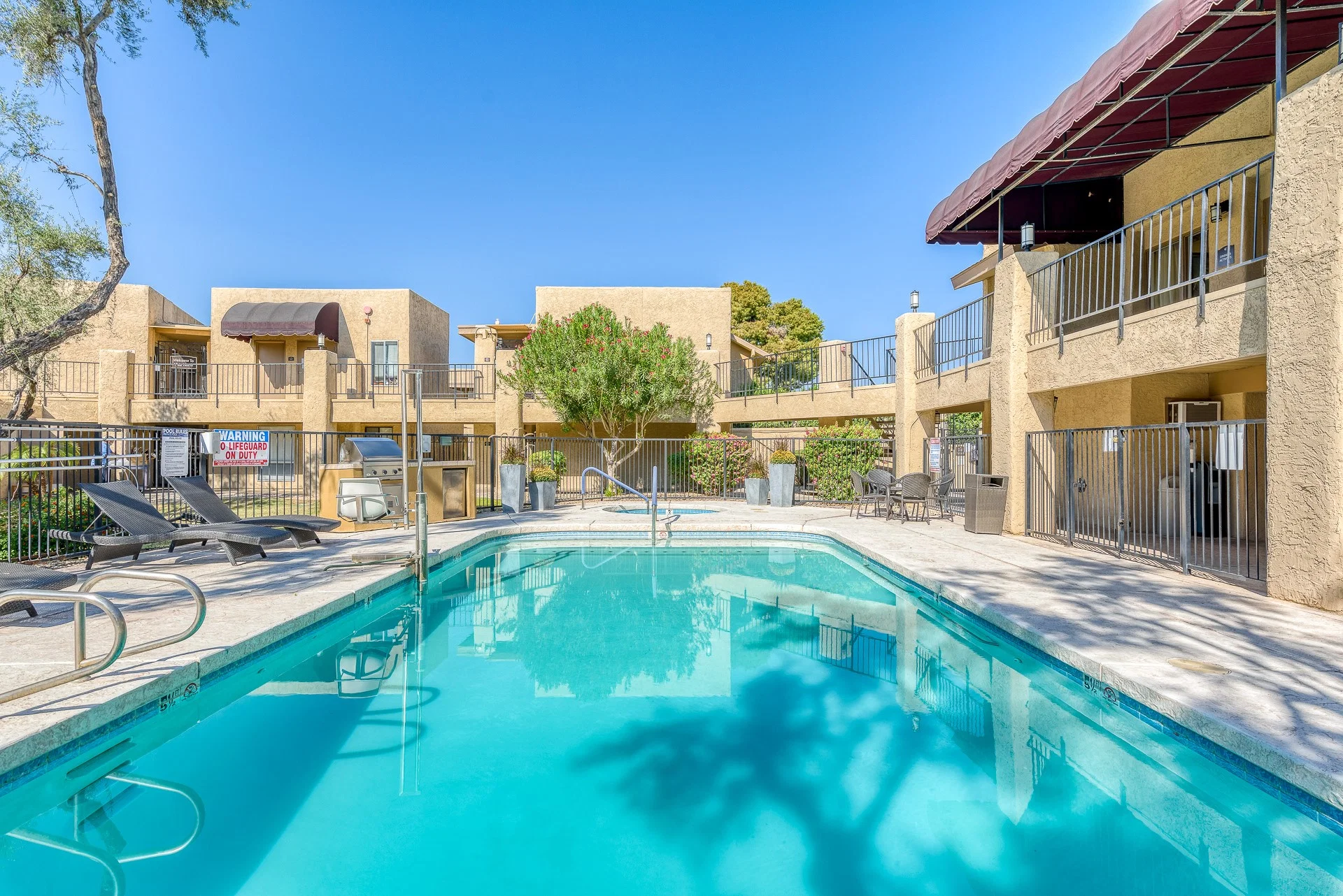SCOTTSDALE VILLAGE SQUARE