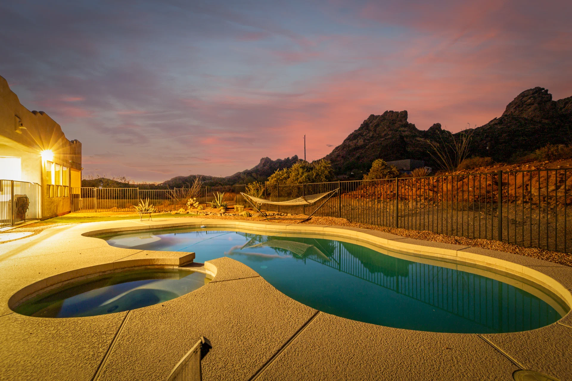 SENIOR LIVING AT SUPERSTITION MOUNTAINS LLC