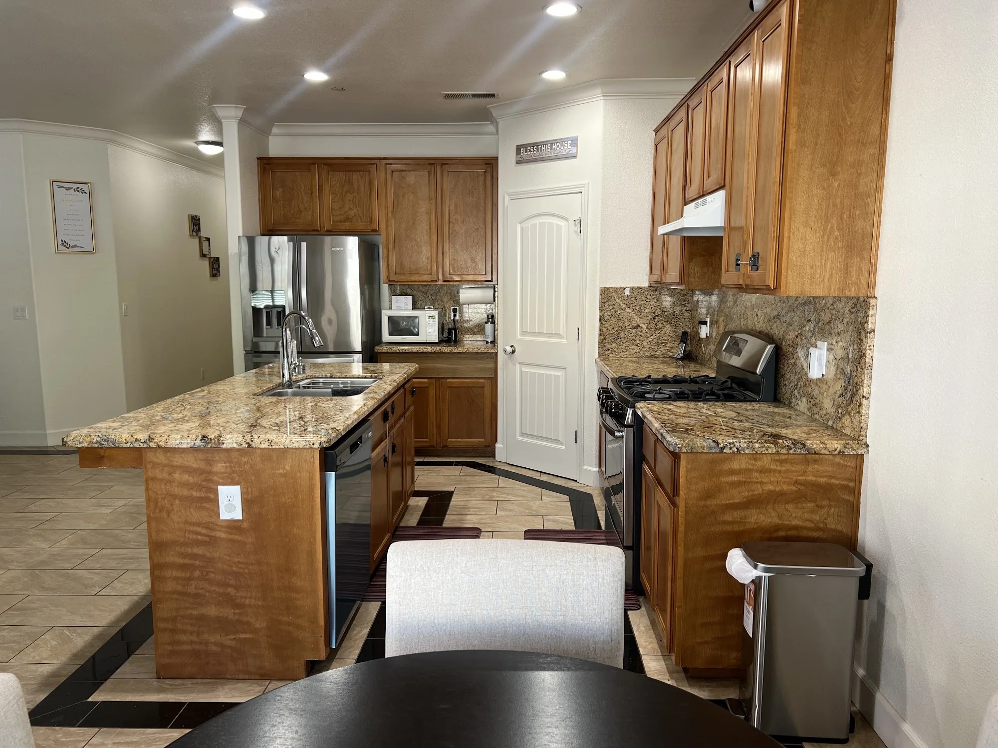 Senior Care Home-FRESNO(A&J Residential Care Home)