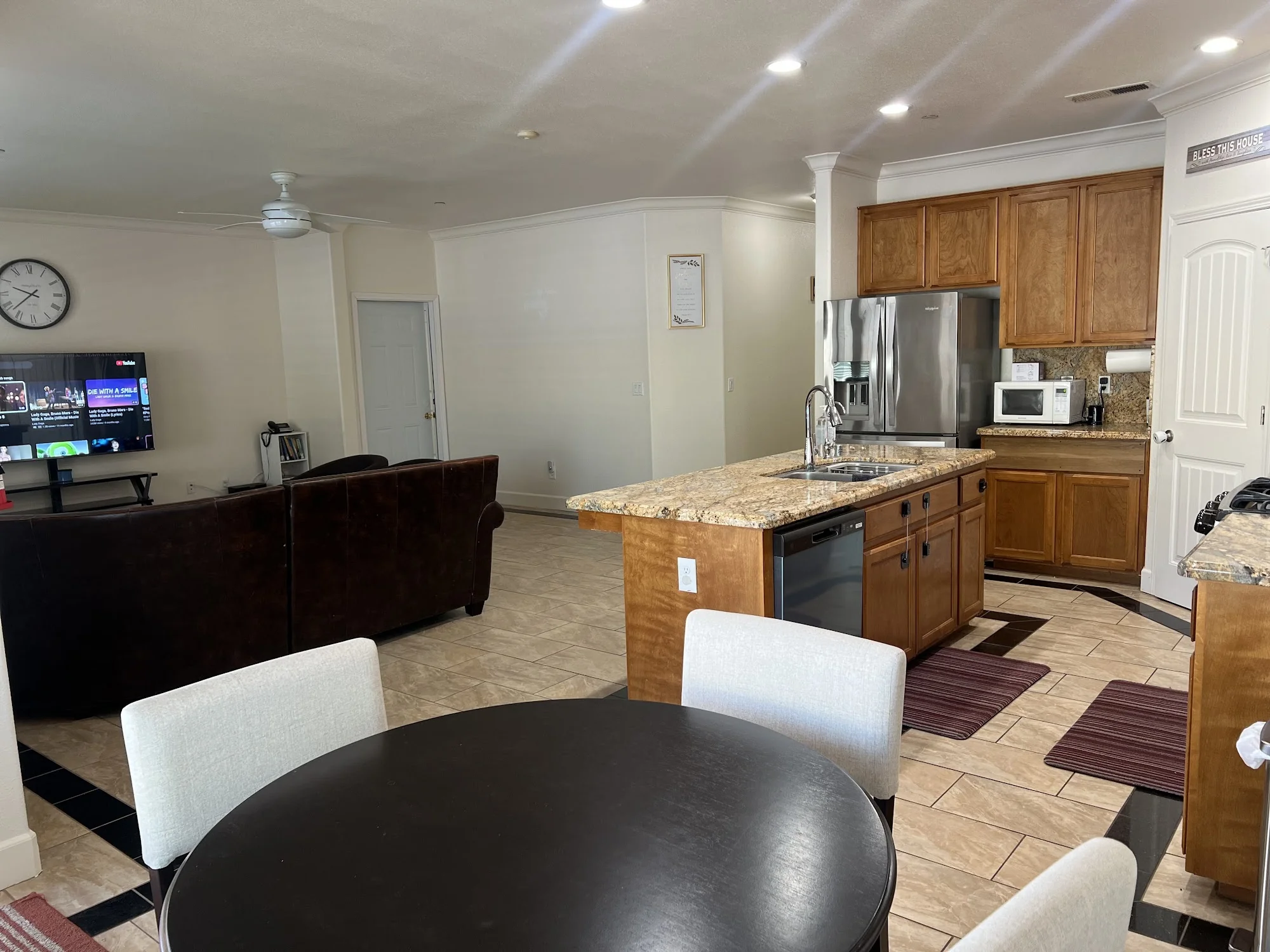 Senior Care Home-FRESNO(A&J Residential Care Home)