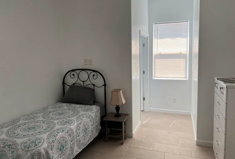 SIMPLE LIVING ASSISTED CARE