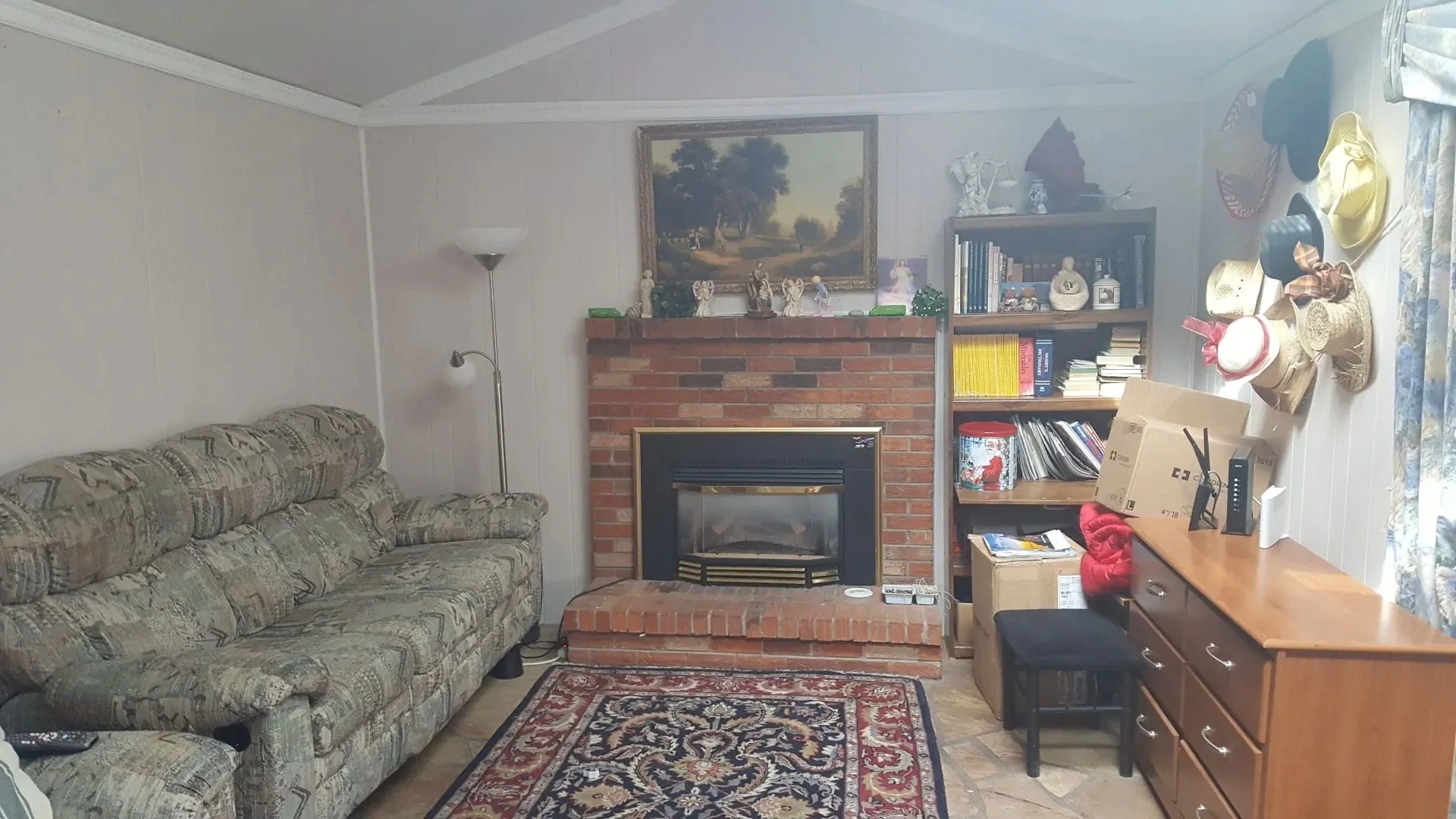 ST PETRO LAUREL HAUS