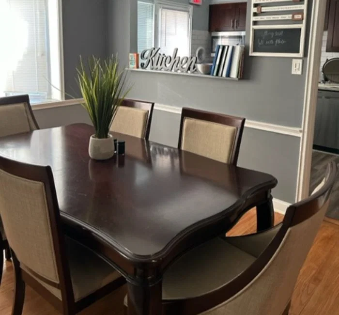 STEWART MANOR LLC
