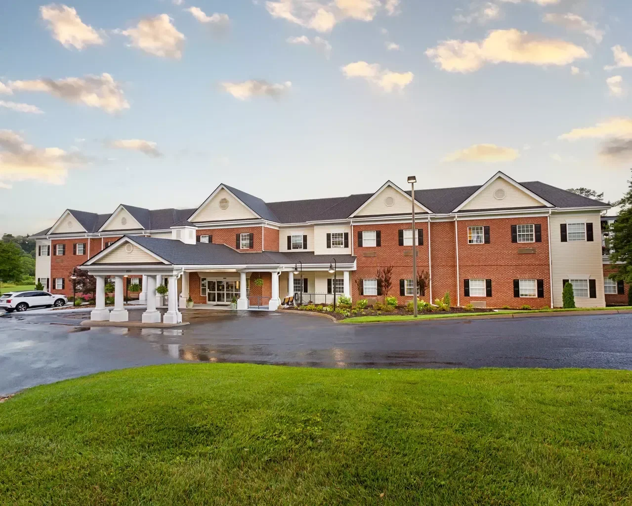Storypoint Knoxville West - Assisted Living photo