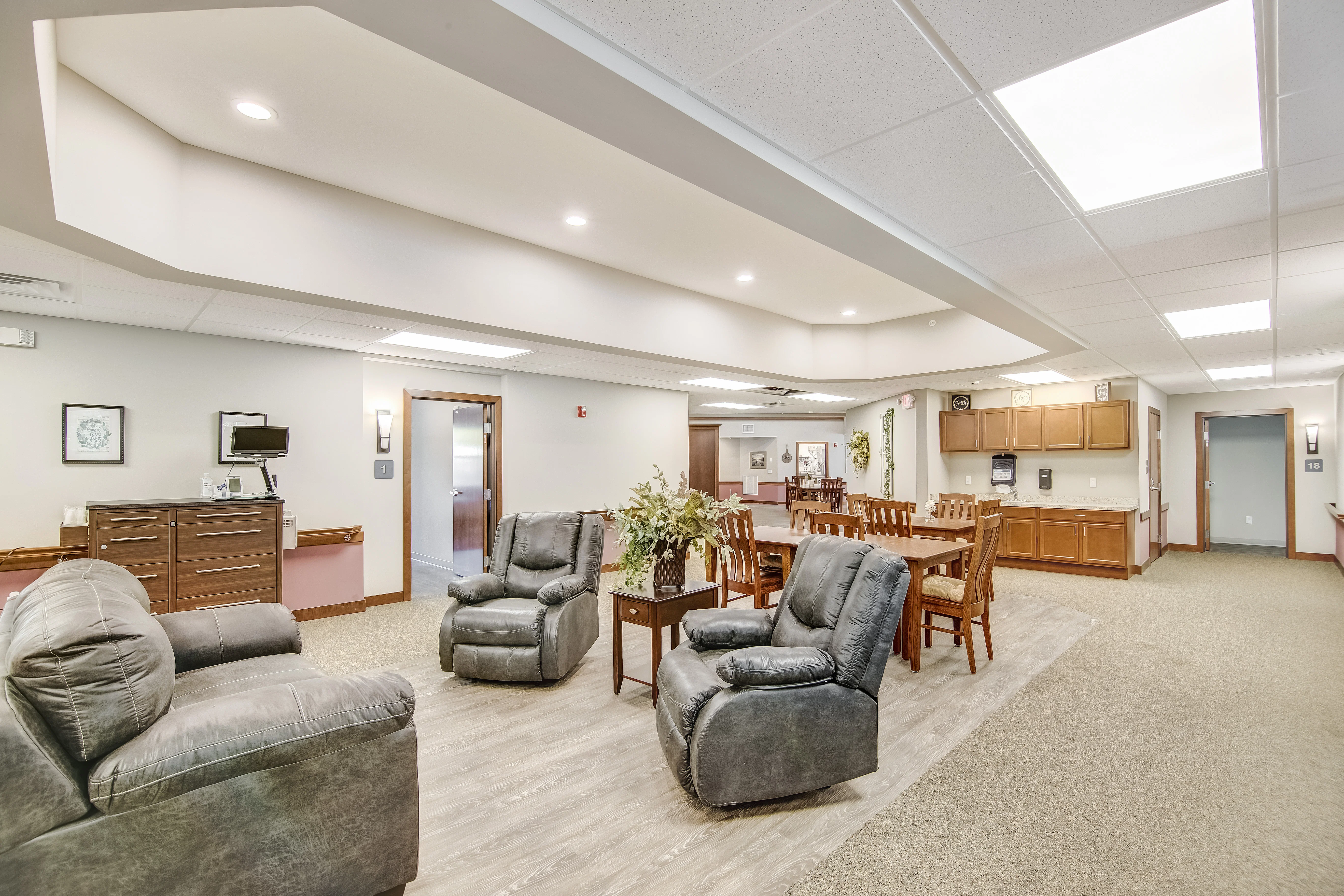 SUITE LIVING OF INVER GROVE HEIGHTS