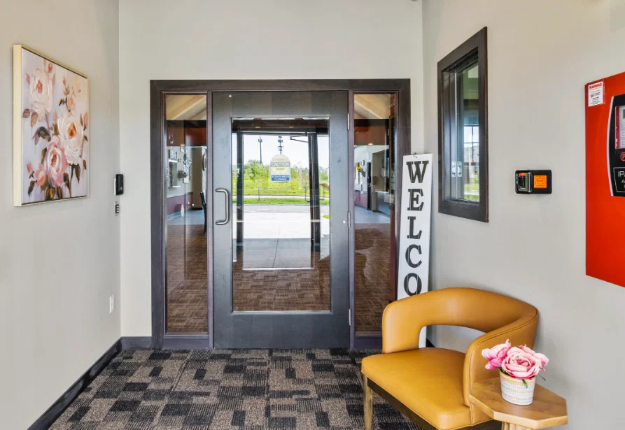 SUITE LIVING OF MAPLE GROVE