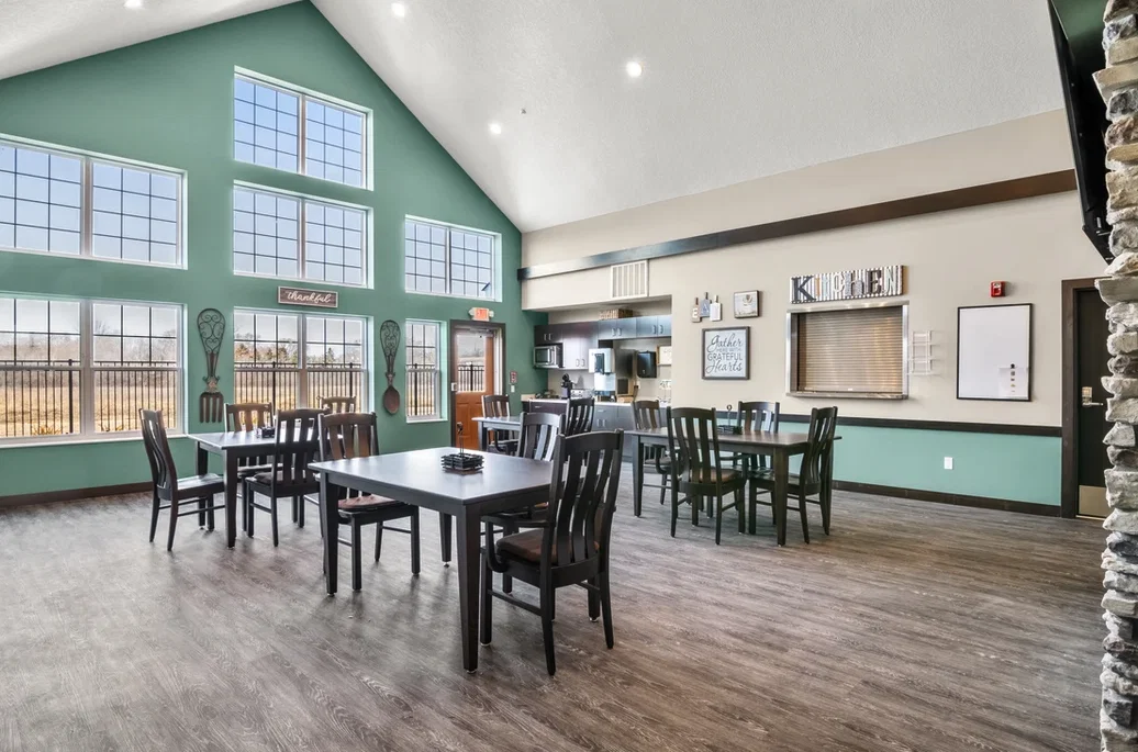 SUITE LIVING OF ROSEMOUNT