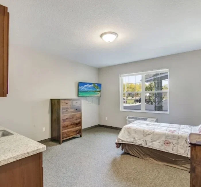 SUITE LIVING OF VADNAIS HEIGHTS