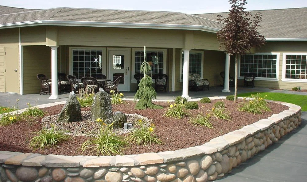 SUMMER WOOD ALZHEIMER'S SPECIAL CARE CENTER