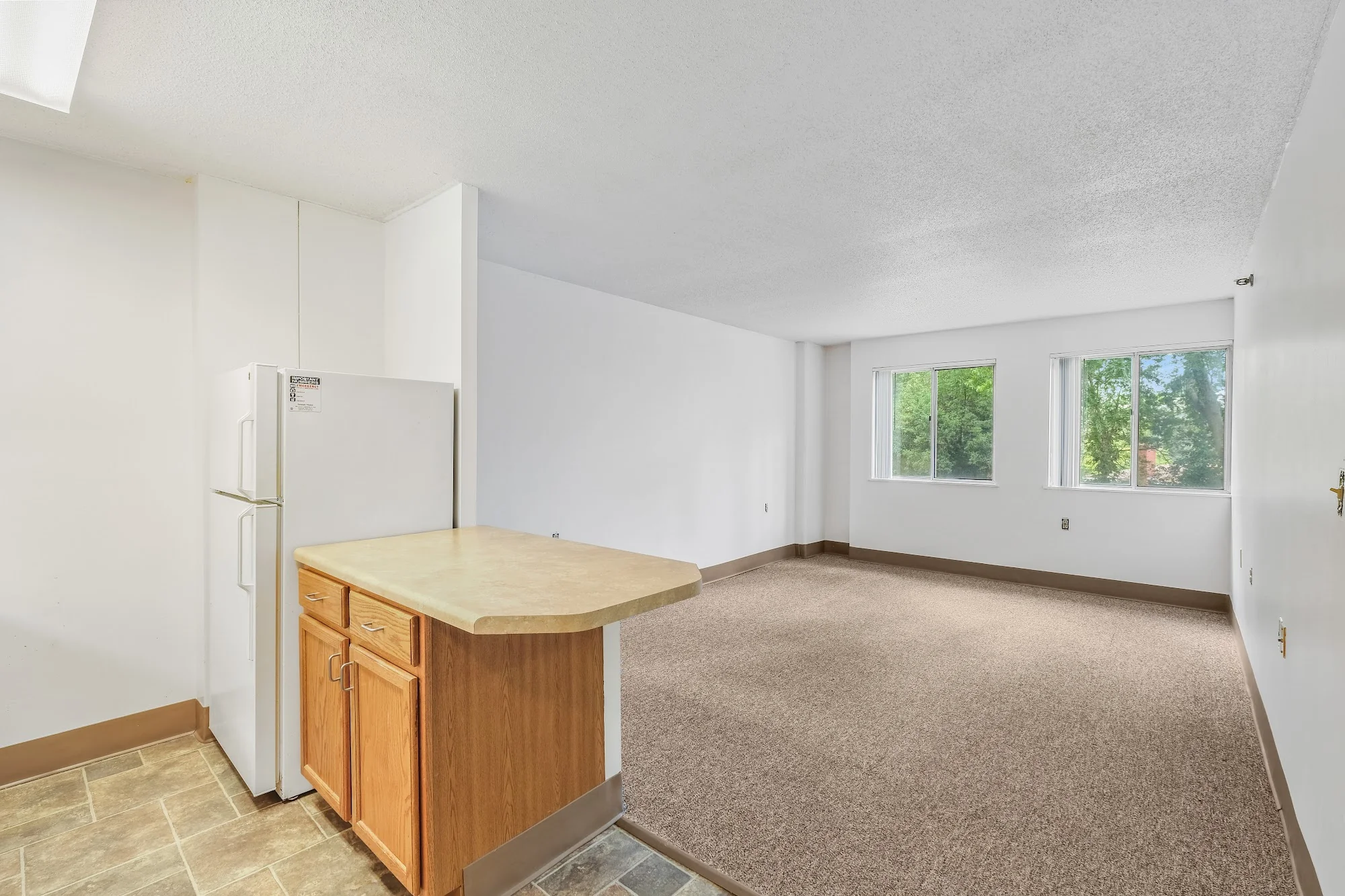 Sundale Manor Apartments