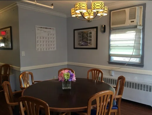 SUTTON GARDENS SENIOR LIVING